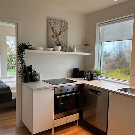 1 Bedroom Apartment Hafnarfjörður Esterno foto